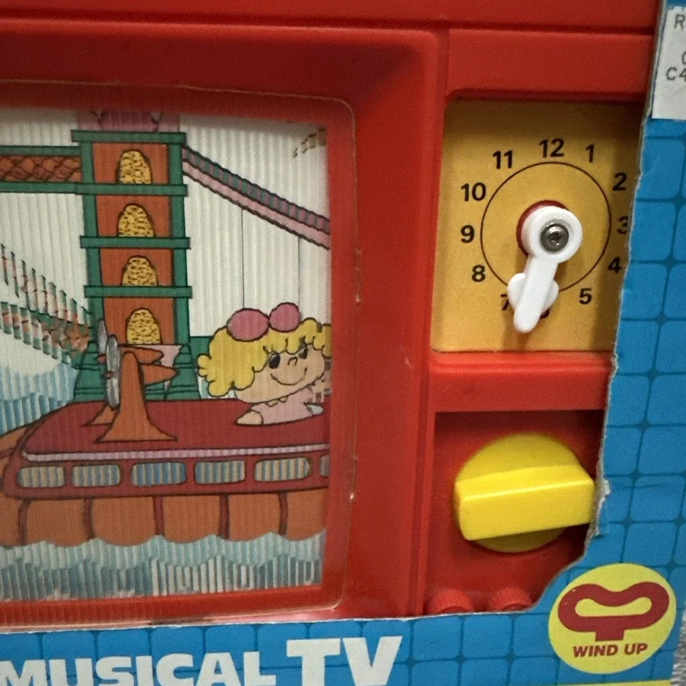 VTG 1979 Blue Box Working Wind Up Musical TV Toy 